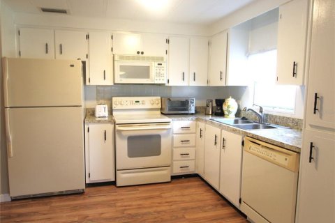 Apartamento en alquiler en Sarasota, Florida, 2 dormitorios, 116.13 m2 № 1552407 - foto 2