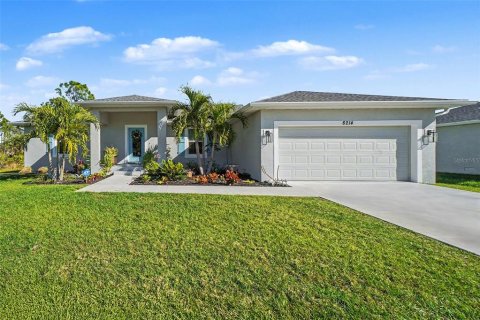 Casa en Port Charlotte, Florida 3 dormitorios, 152.27 m2 № 2111977