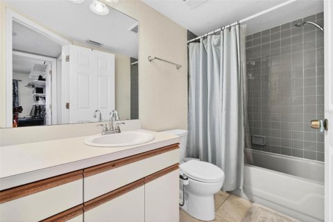 Купить кондоминиум в Пинеллас-Парк, Флорида 5 комнат, 150.5м2, № 2258486 - фото 14