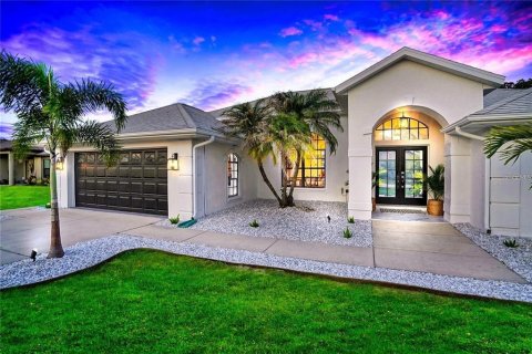 House in Port Charlotte, Florida 3 bedrooms, 209.12 sq.m. № 1299076 - photo 3