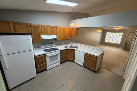 Condo in Orlando, Florida, 2 bedrooms  № 2283394 - photo 5