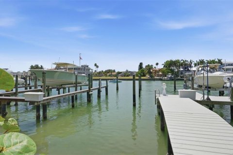 Copropriété à vendre à Tierra Verde, Floride: 3 chambres, 207.17 m2 № 2196478 - photo 9