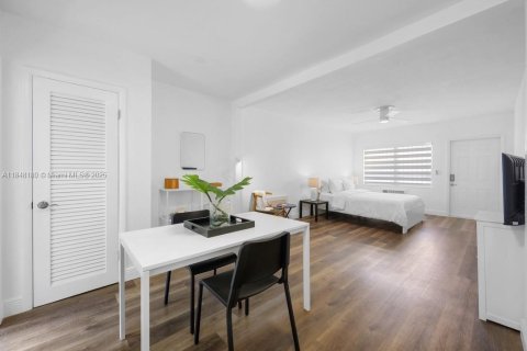 Copropriété à louer à Miami Beach, Floride: 38.09 m2 № 1849330 - photo 3