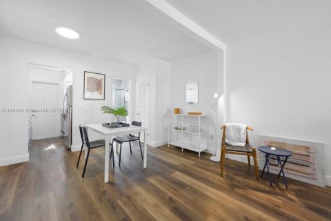 Copropriété à louer à Miami Beach, Floride: 38.09 m2 № 1849330 - photo 14