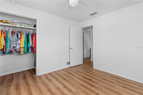 Villa ou maison à vendre à New Smyrna Beach, Floride: 4 chambres, 112.88 m2 № 1734368 - photo 20