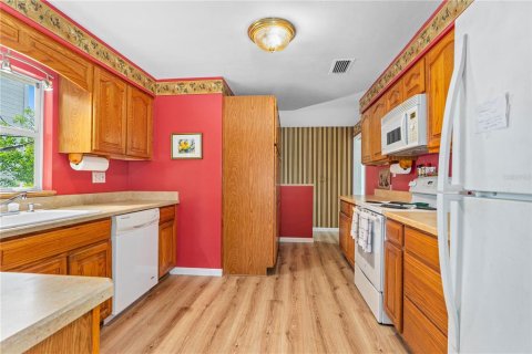 Villa ou maison à vendre à New Smyrna Beach, Floride: 4 chambres, 112.88 m2 № 1734368 - photo 11