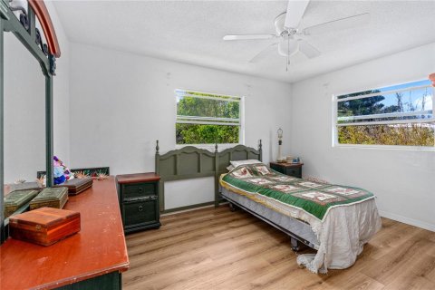 Villa ou maison à vendre à New Smyrna Beach, Floride: 4 chambres, 112.88 m2 № 1734368 - photo 15