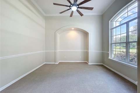 House in Clermont, Florida 4 bedrooms, 287.72 sq.m. № 1902720 - photo 9