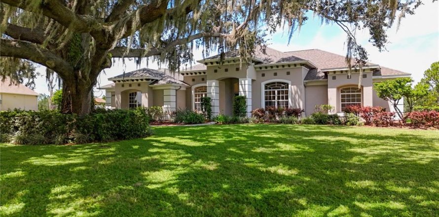 Villa ou maison à Clermont, Floride 4 chambres, 287.72 m2 № 1902720