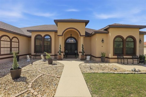 House in Clermont, Florida 6 bedrooms, 361.85 sq.m. № 2104623 - photo 8