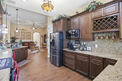 House in Clermont, Florida 6 bedrooms, 361.85 sq.m. № 2104623 - photo 28