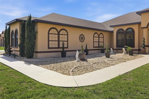 House in Clermont, Florida 6 bedrooms, 361.85 sq.m. № 2104623 - photo 7