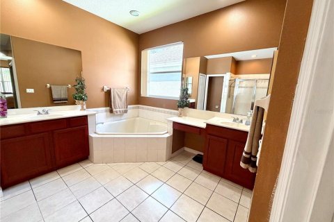 Villa ou maison à vendre à Orlando, Floride: 4 chambres, 266.72 m2 № 2400437 - photo 20