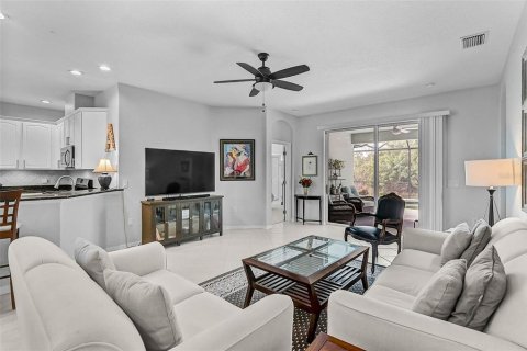 House in Lakewood Ranch, Florida 4 bedrooms, 194.54 sq.m. № 1888568 - photo 6