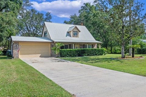 House in DeLand, Florida 3 bedrooms, 175.03 sq.m. № 1898977 - photo 3
