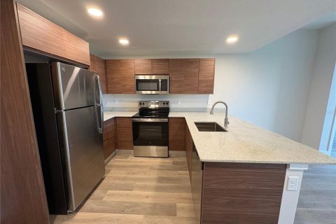 Copropriété à louer à Orlando, Floride: 2 chambres, 94.95 m2 № 2167216 - photo 2
