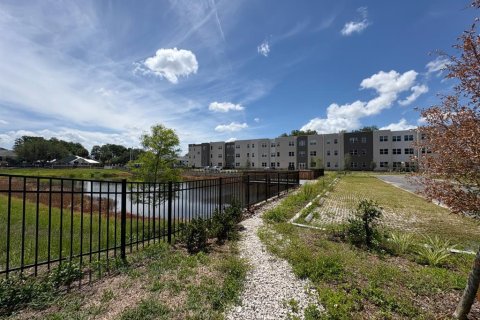 Condo à Orlando, Floride, 2 chambres  № 2167216