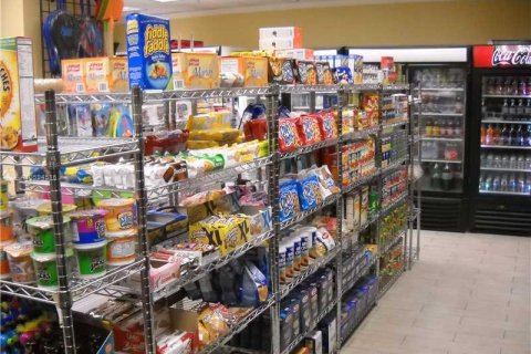 Condo in Hollywood, Florida, 1 bedroom  № 2038096 - photo 21