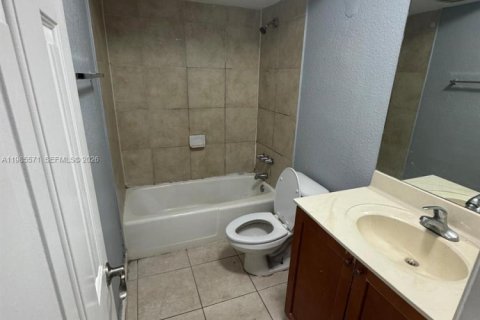 Condominio en alquiler en Plantation, Florida, 38.09 m2 № 2047075 - foto 7