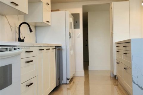 Купить кондоминиум в Авентура, Флорида 2 спальни, 149.11м2, № 1814481 - фото 3