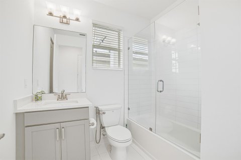 Villa ou maison à louer à Deerfield Beach, Floride: 4 chambres, 202.43 m2 № 2411792 - photo 30