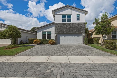 Villa ou maison à louer à Deerfield Beach, Floride: 4 chambres, 202.43 m2 № 2411792 - photo 4