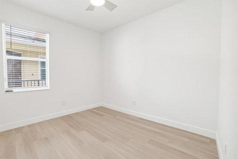 Villa ou maison à louer à Deerfield Beach, Floride: 4 chambres, 202.43 m2 № 2411792 - photo 28