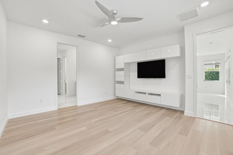 Villa ou maison à louer à Deerfield Beach, Floride: 4 chambres, 202.43 m2 № 2411792 - photo 24