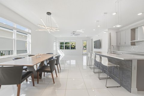 Villa ou maison à louer à Deerfield Beach, Floride: 4 chambres, 202.43 m2 № 2411792 - photo 13