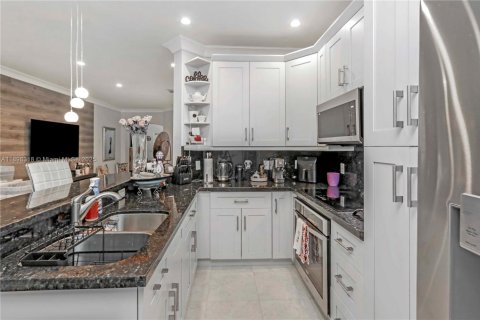 Adosado en alquiler en Doral, Florida, 3 dormitorios, 135.82 m2 № 1949472 - foto 9