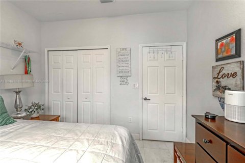 Adosado en alquiler en Doral, Florida, 3 dormitorios, 135.82 m2 № 1949472 - foto 12