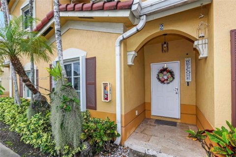Adosado en alquiler en Doral, Florida, 3 dormitorios, 135.82 m2 № 1949472 - foto 2