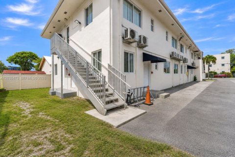 Apartamento en alquiler en South Miami, Florida, 2 dormitorios № 2085896 - foto 14