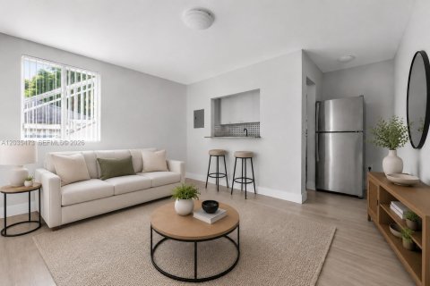 Apartamento en alquiler en South Miami, Florida, 2 dormitorios № 2085896 - foto 5