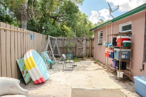 Commercial property in Dunedin, Florida 4 bedrooms, 129.32 sq.m. № 2209788 - photo 14