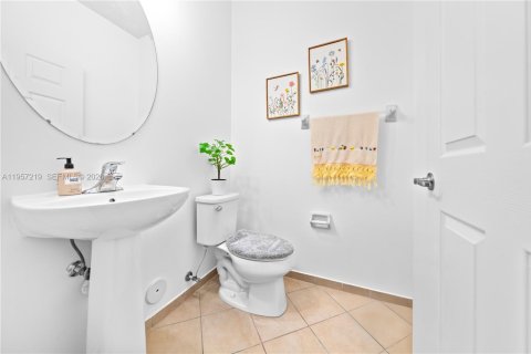 Adosado en venta en Homestead, Florida, 3 dormitorios, 147.44 m2 № 2011422 - foto 5