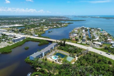 Condominio en venta en Englewood, Florida, 2 dormitorios, 101.54 m2 № 1883636 - foto 1
