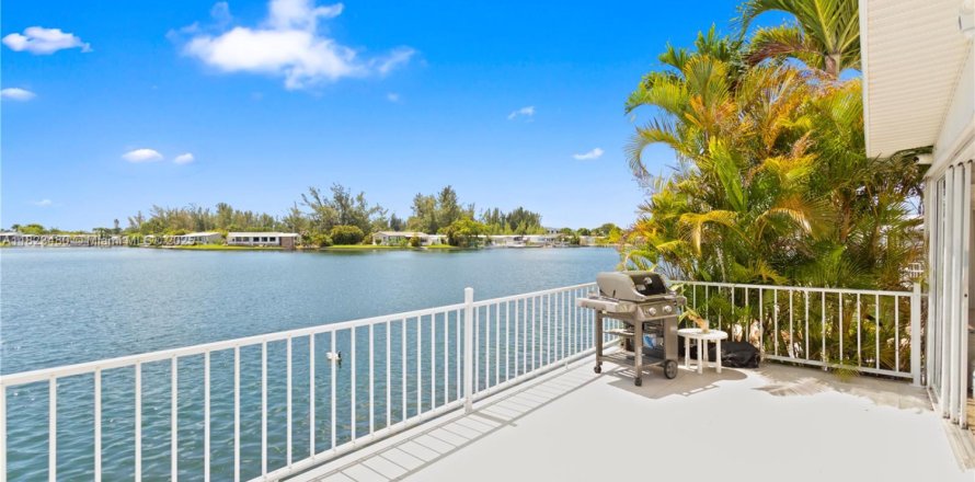 Appartement à Dania Beach, Floride 2 chambres, 142.98 m2 № 1790767