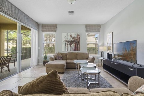 House in Davenport, Florida 7 bedrooms, 331.48 sq.m. № 1430252 - photo 17