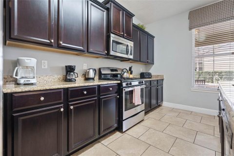 House in Davenport, Florida 7 bedrooms, 331.48 sq.m. № 1430252 - photo 14