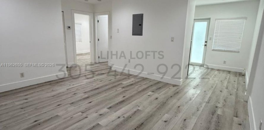 Apartamento en Miami, Florida 2 dormitorios, 74.32 m2 № 2023808