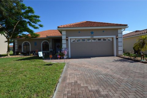 Купить виллу или дом в Пайнсиана, Флорида 6 комнат, 170.57м2, № 1802968 - фото 1