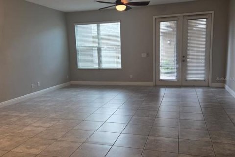 Adosado en venta en Winter Garden, Florida, 3 dormitorios, 173.54 m2 № 2381096 - foto 7