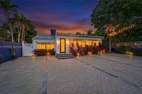Villa ou maison à Fort Lauderdale, Floride 3 chambres, 164.62 m2 № 2042393