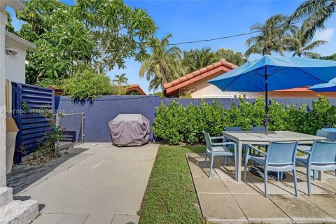 Villa ou maison à louer à Fort Lauderdale, Floride: 3 chambres, 164.62 m2 № 2042393 - photo 20