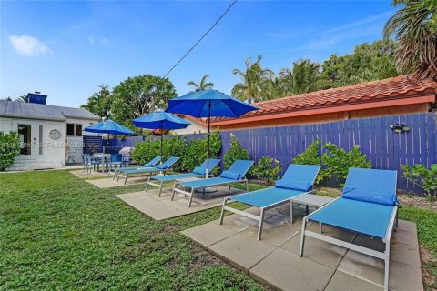 Villa ou maison à louer à Fort Lauderdale, Floride: 3 chambres, 164.62 m2 № 2042393 - photo 21