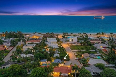 Villa ou maison à louer à Fort Lauderdale, Floride: 3 chambres, 164.62 m2 № 2042393 - photo 5