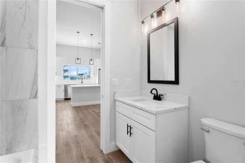 Adosado en venta en Treasure Island, Florida, 5 dormitorios, 244.7 m2 № 1822863 - foto 18