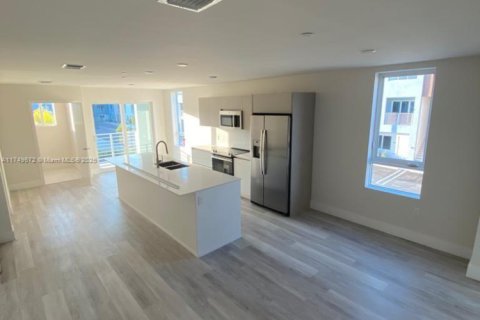 Copropriété à vendre à Miami, Floride: 2 chambres, 117.43 m2 № 1692758 - photo 11