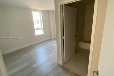 Copropriété à vendre à Miami, Floride: 2 chambres, 117.43 m2 № 1692758 - photo 7